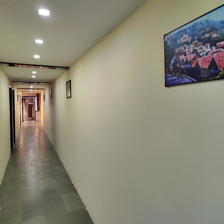 The Ashoka Inn 300Mts Walkable From Mall Road Шимла Екстериор снимка