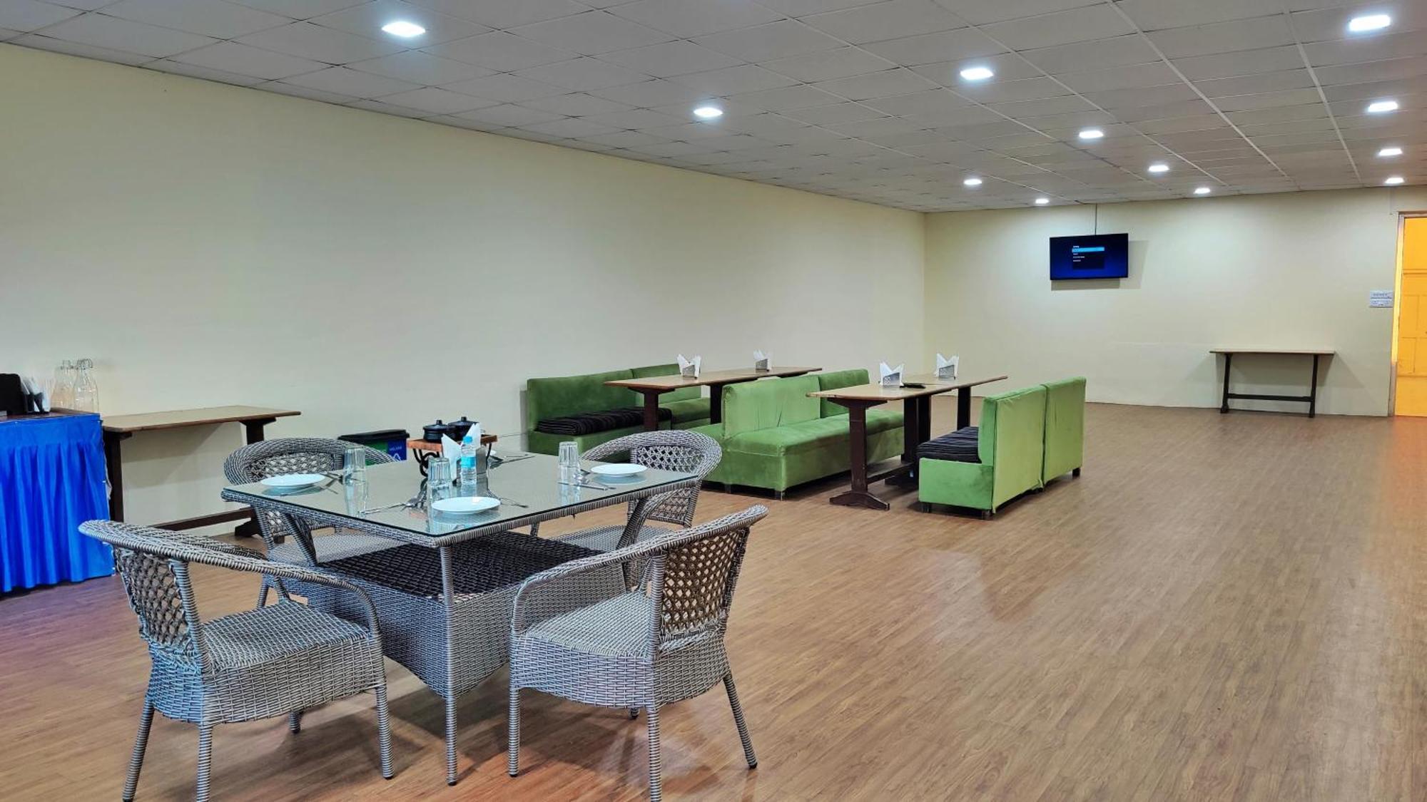 The Ashoka Inn 300Mts Walkable From Mall Road Шимла Екстериор снимка