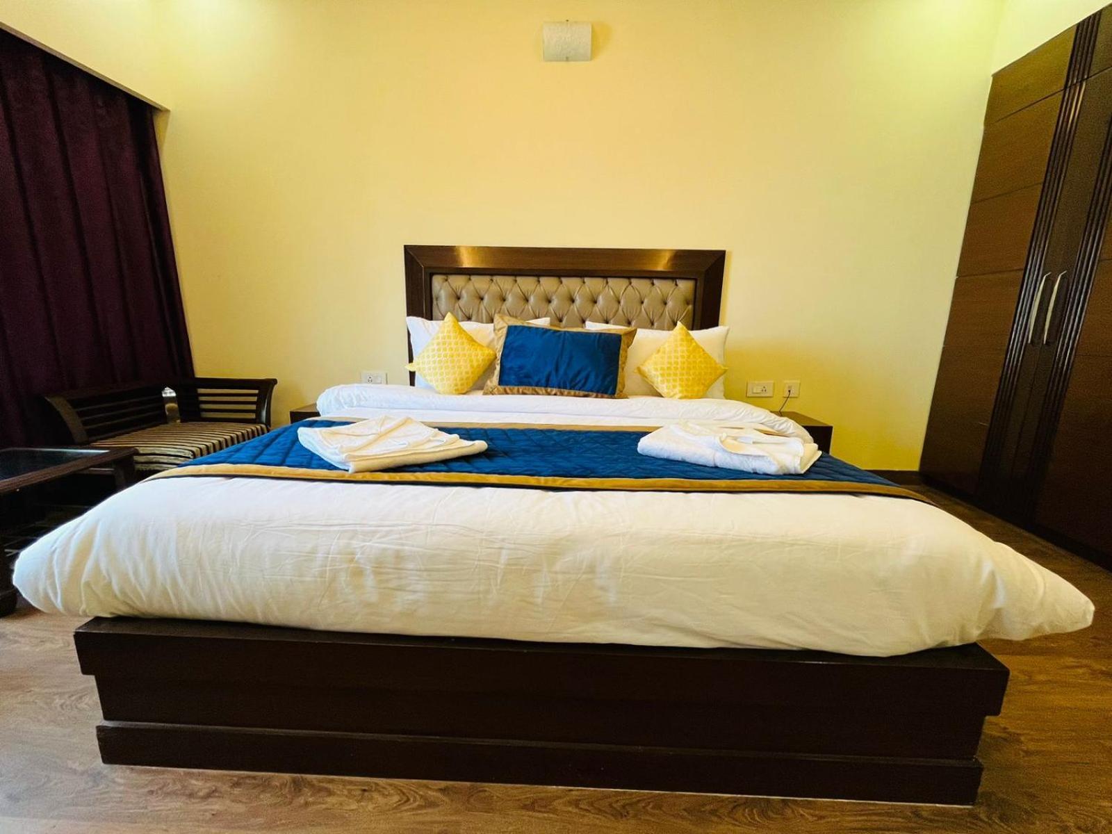 The Ashoka Inn 300Mts Walkable From Mall Road Шимла Екстериор снимка