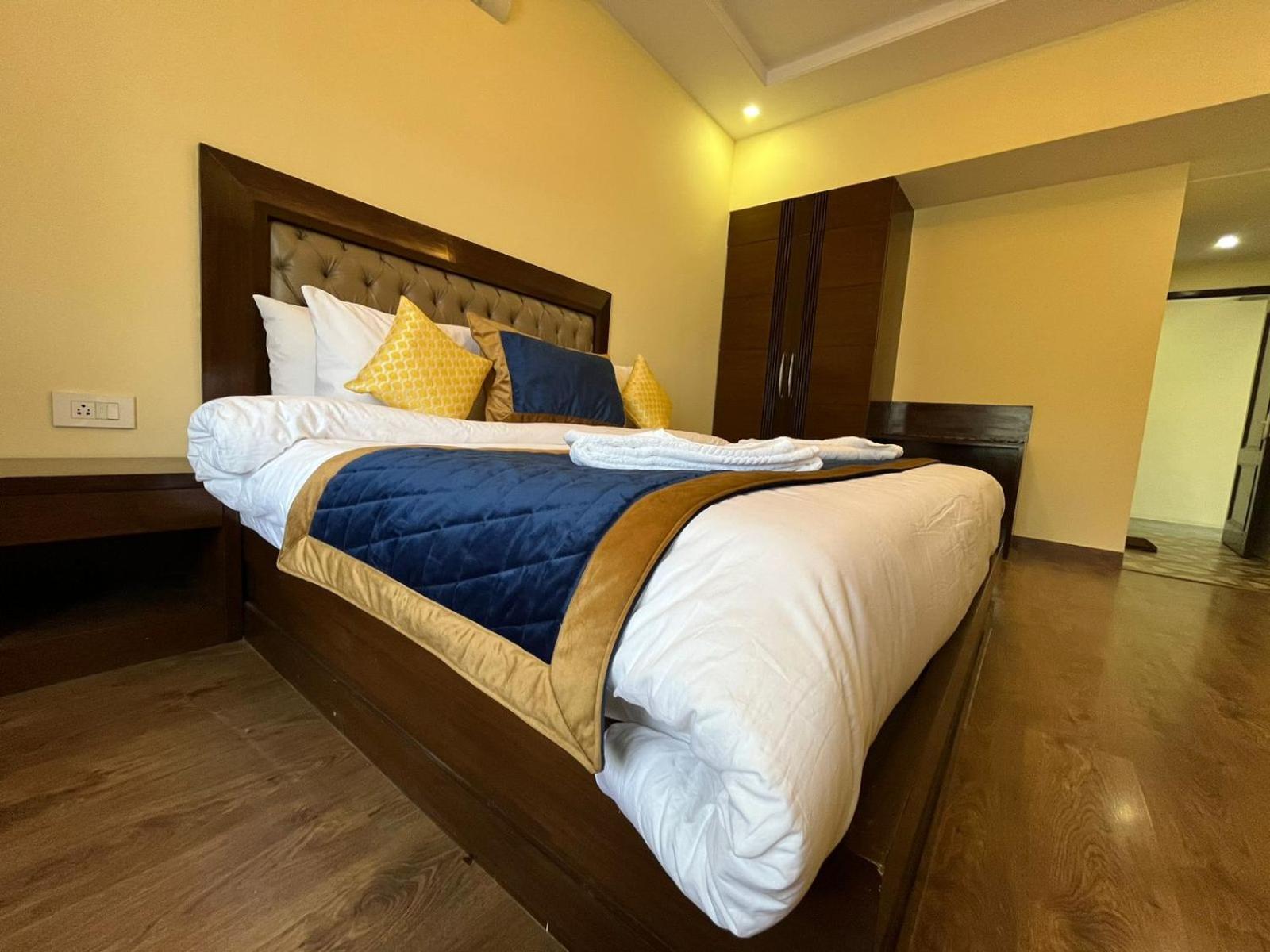 The Ashoka Inn 300Mts Walkable From Mall Road Шимла Екстериор снимка